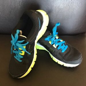 Nike dual fusion ST2 sneakers size 8.5